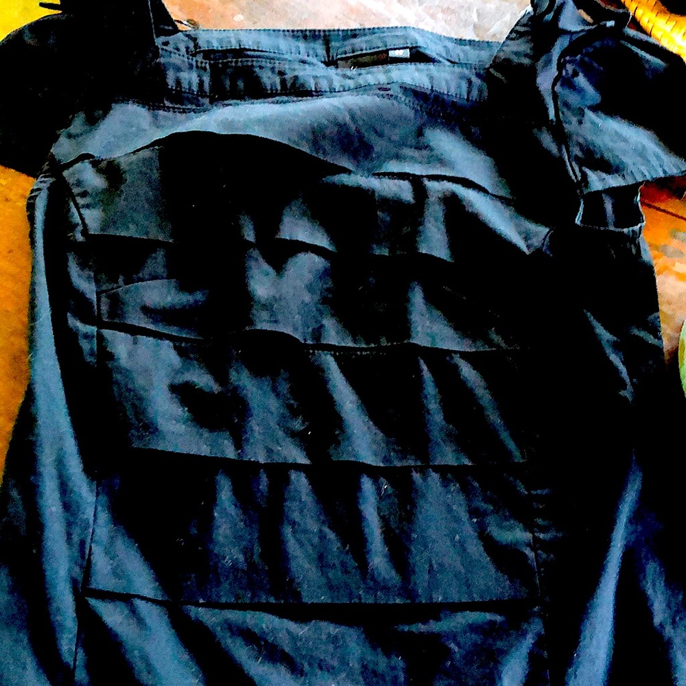 Dark black cotton top from Singapore 🇸🇬